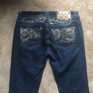Bootcut Miss Me Jeans!! Size 27, worn a few times